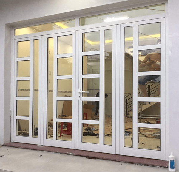 cua-nhom-kinh-mau-trang-sua-14