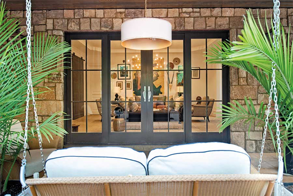 cua-nhom-kinh-phong-khach-3