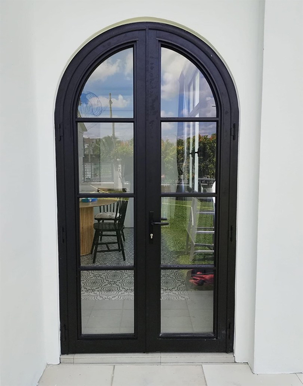 cua-nhom-kinh-uon-vom-5